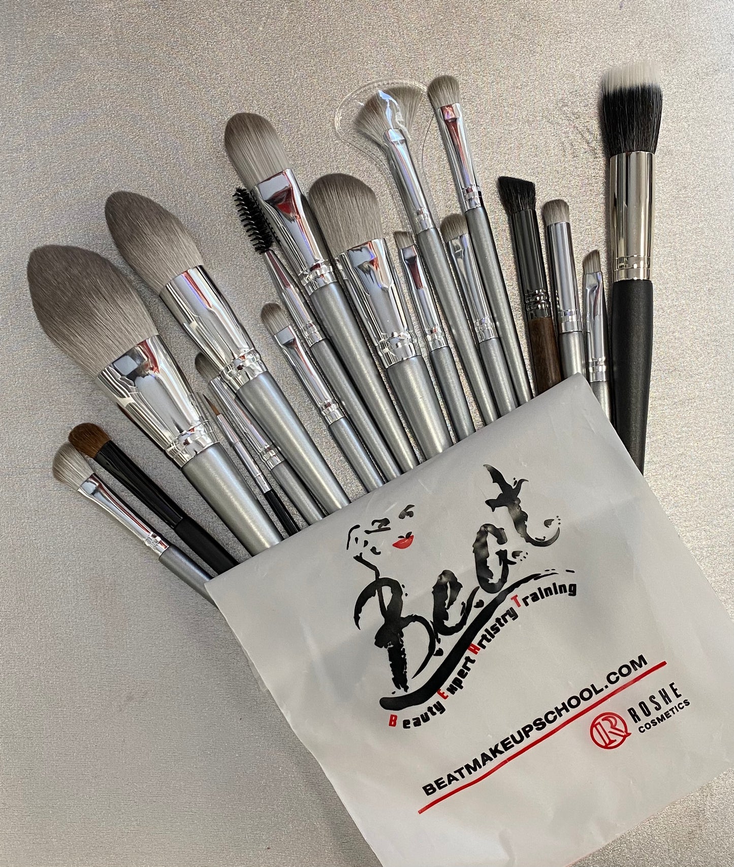 18 Piece Brush Set