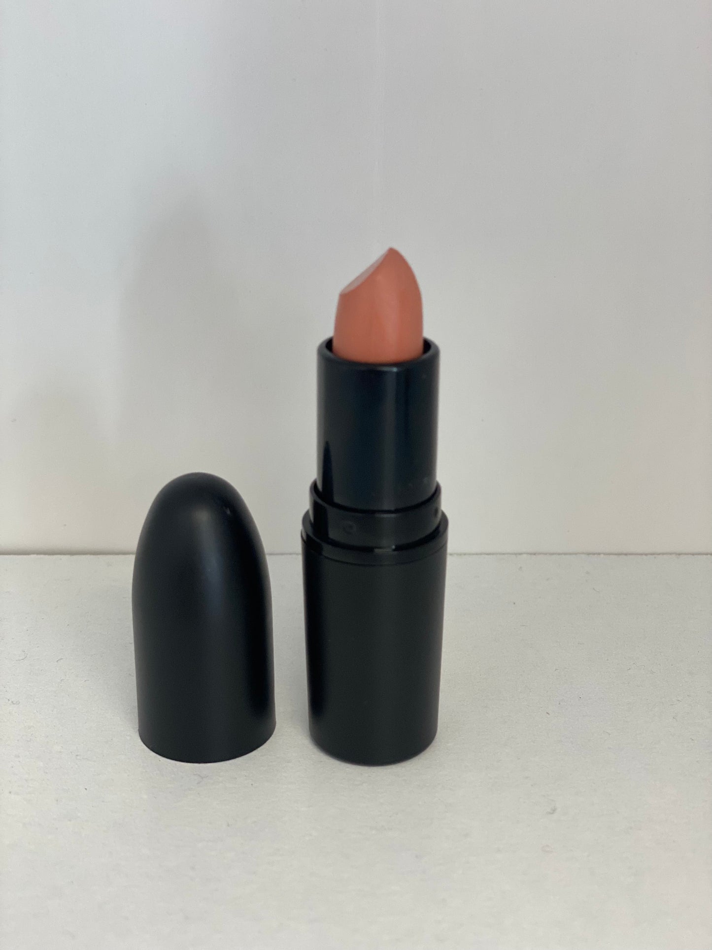 Peach Créme-Nude Lipstick Series -05